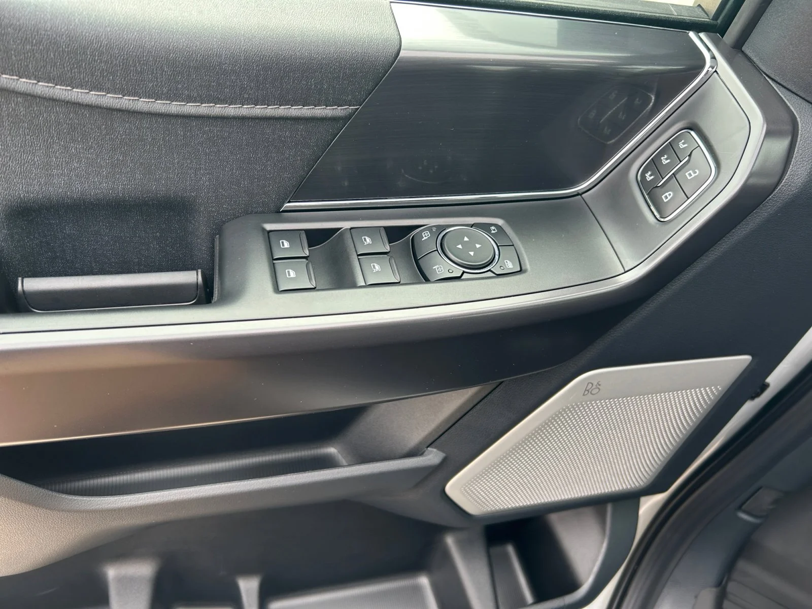 New 2026 Avalanche Ford Lariat image 17