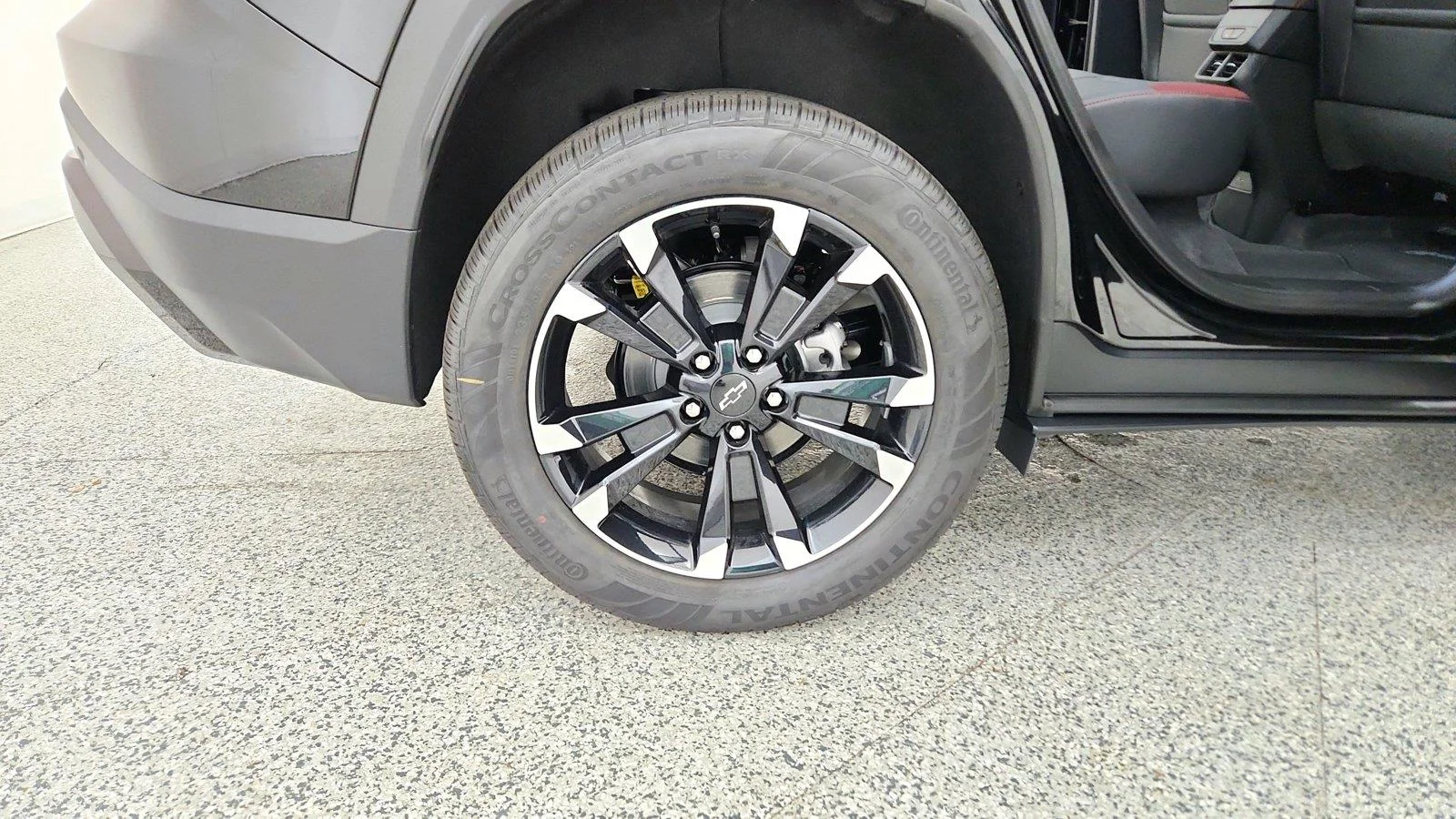 2027 Chevrolet Equinox RS - Photo 34