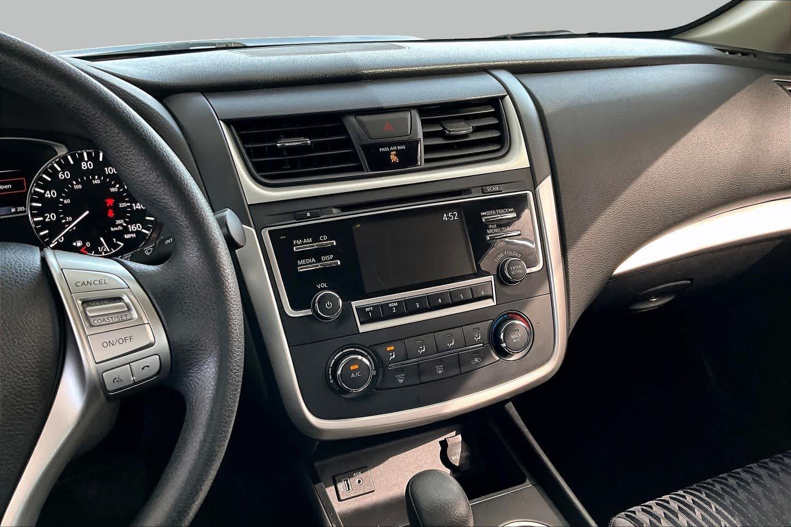 Used 2018 Gun Metallic Nissan 2.5 S image 6