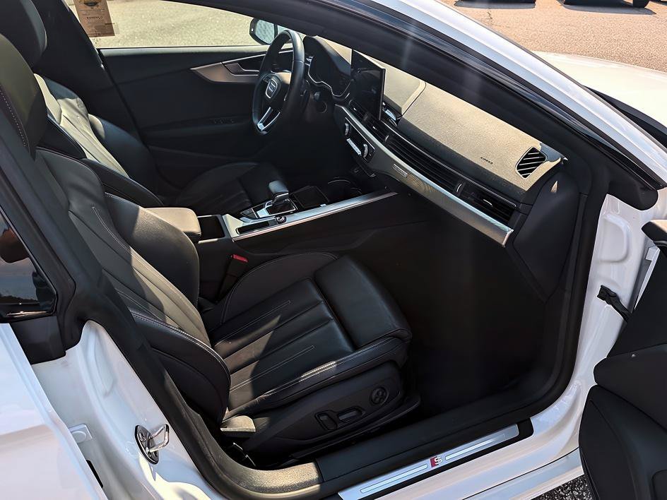 Used 2025 Arkona White Audi S line Premium image 24