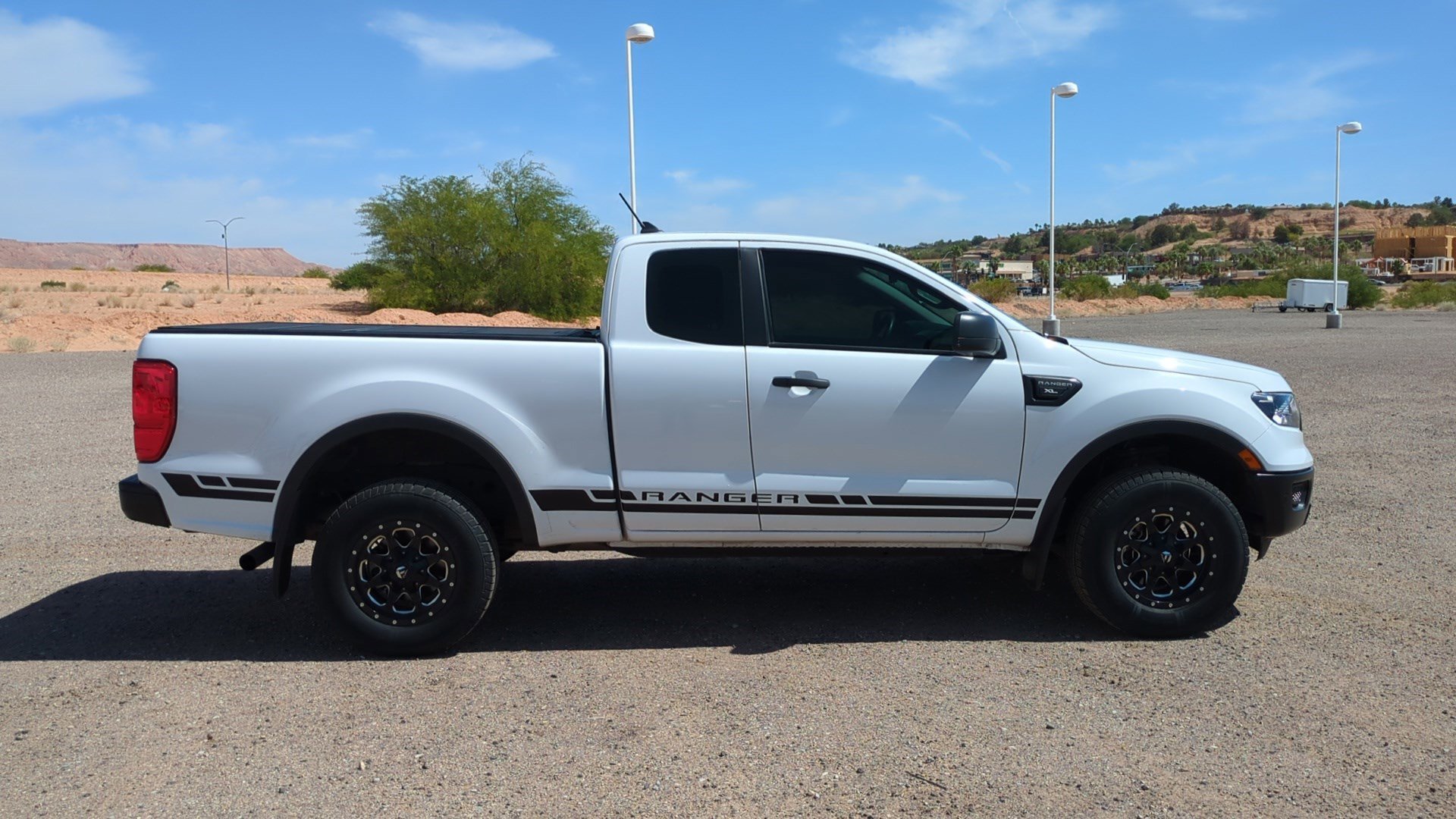 Used 2021 Oxford White Ford XL image 2