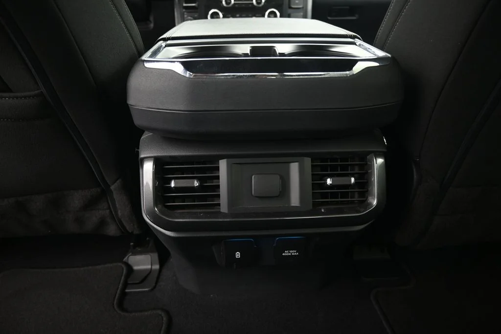 Used 2023 Black Ford XLT image 18