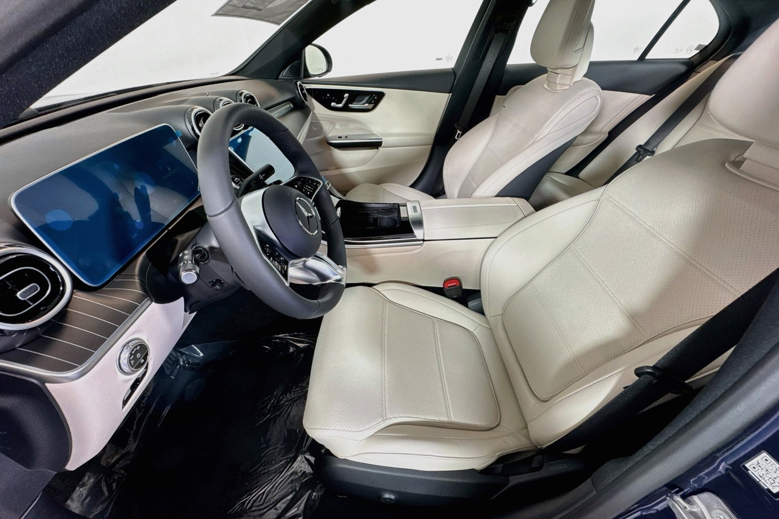 New 2026 Twilight Blue Metallic Mercedes-Benz C 300 image 18