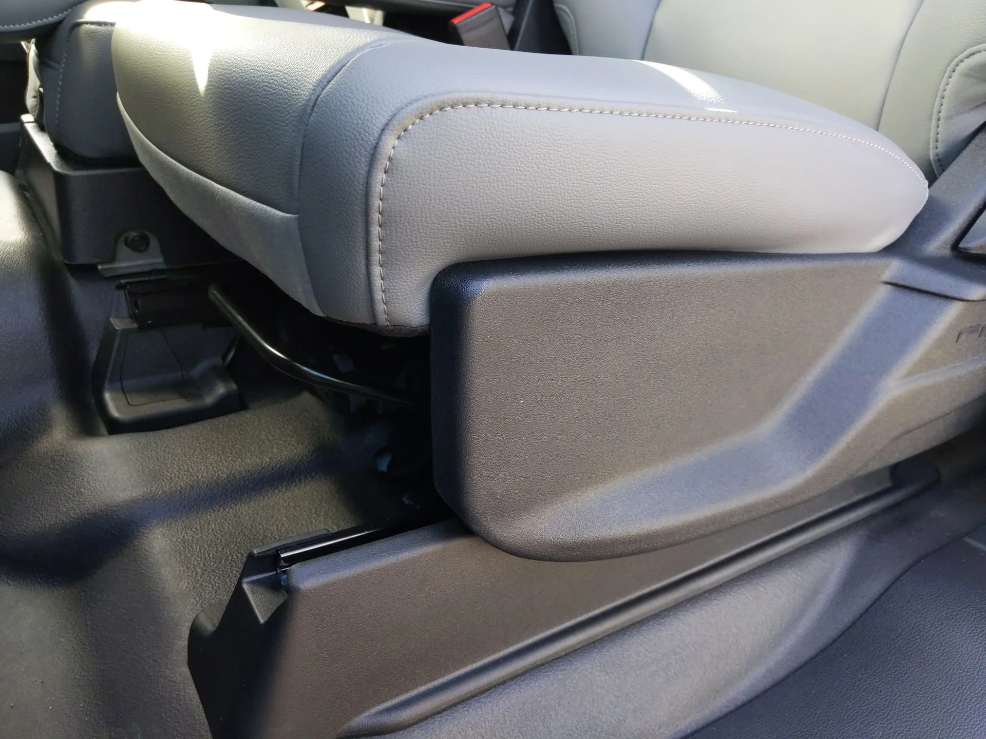 Used 2024 Oxford White Ford XL image 31