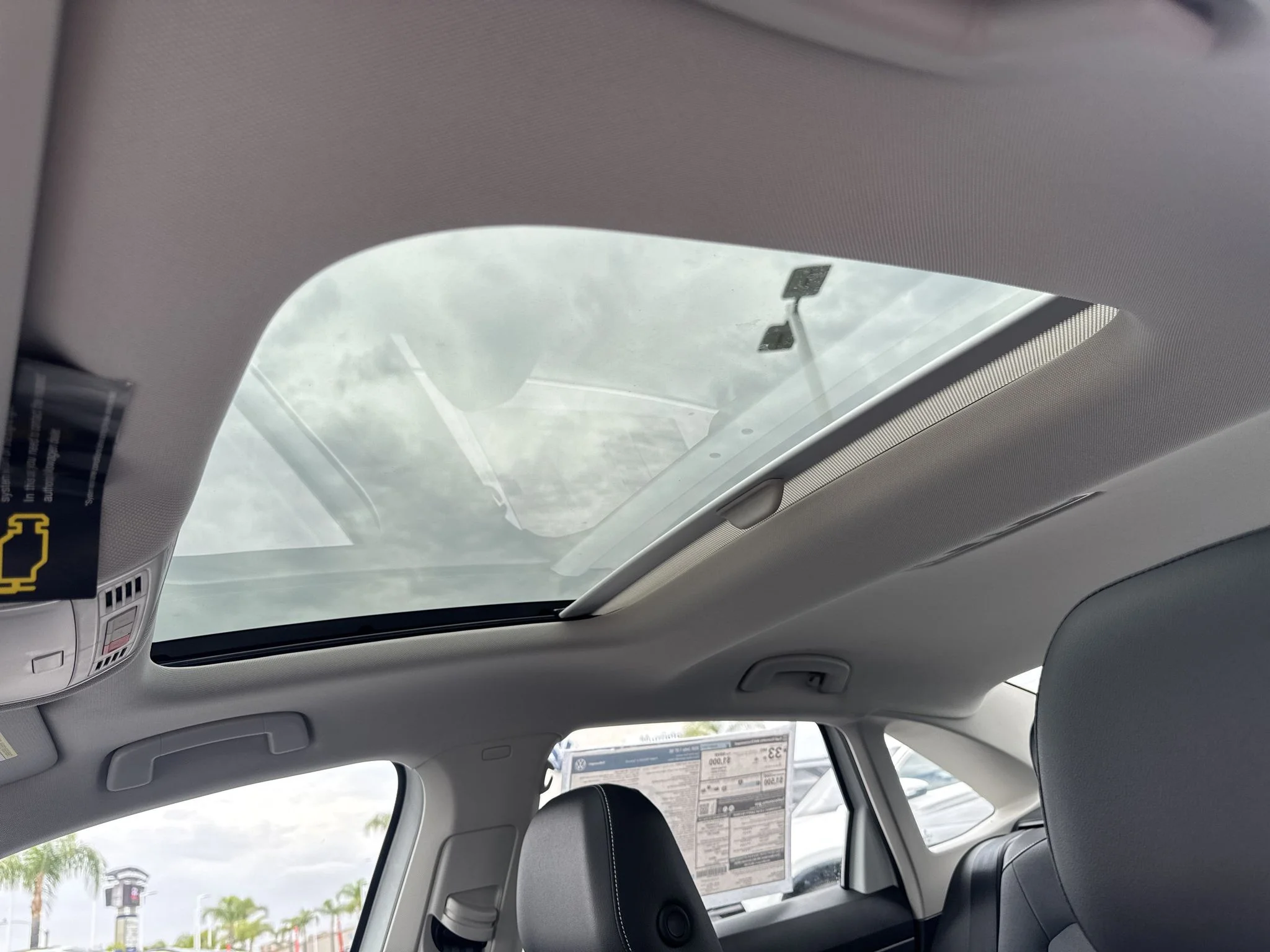 New 2026 Opal White Pearl Volkswagen SE image 30