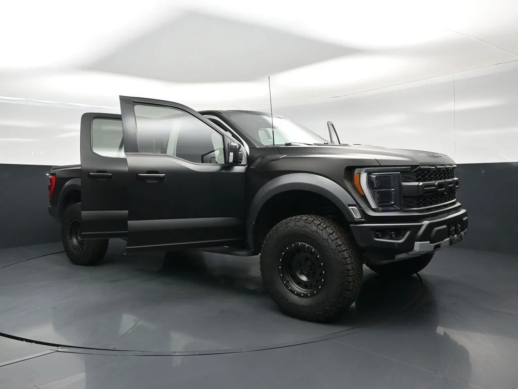 Used 2021 White Ford Raptor image 32