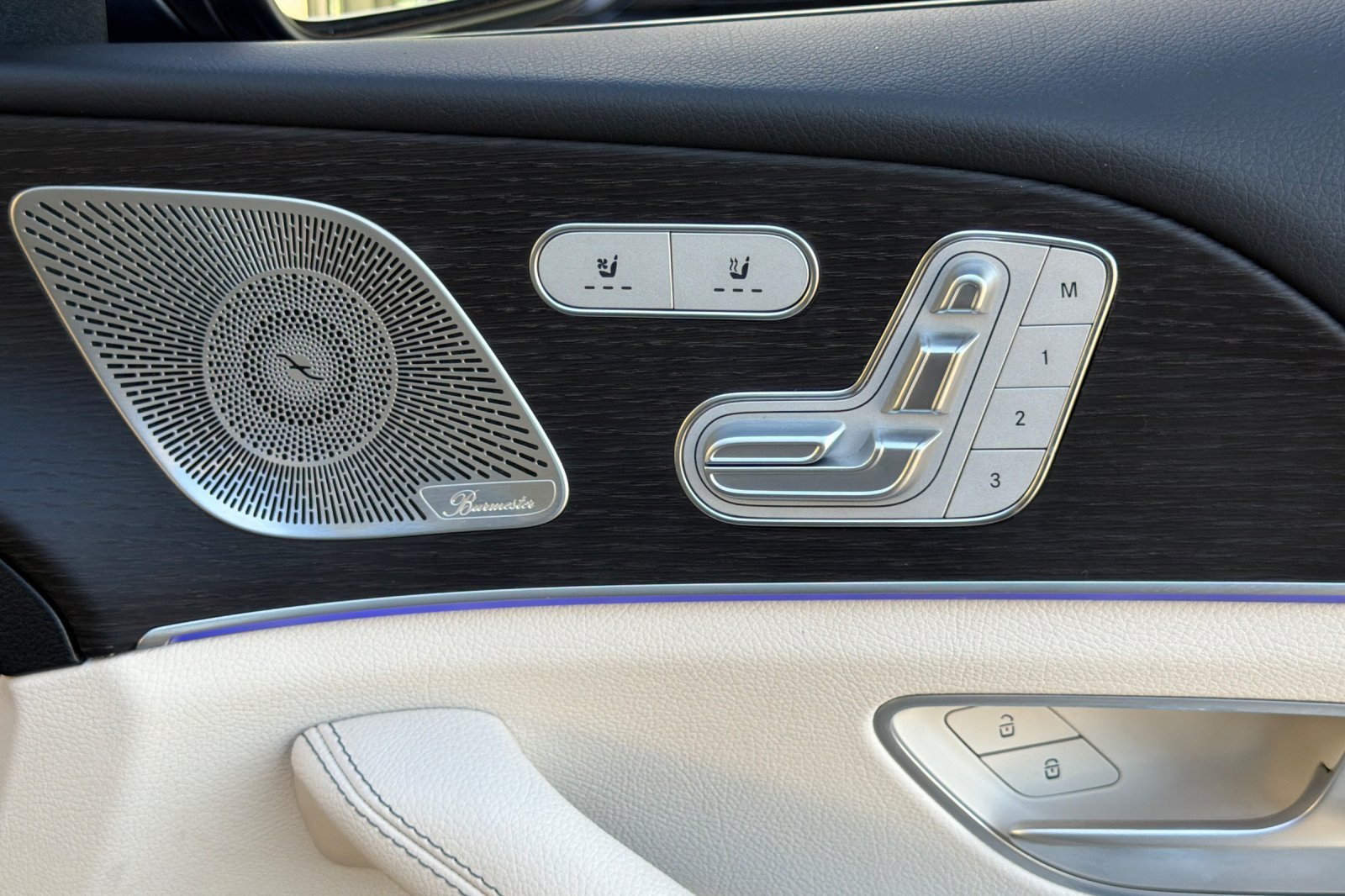 Certified Used 2024 Blue Mercedes-Benz GLE 350 image 32