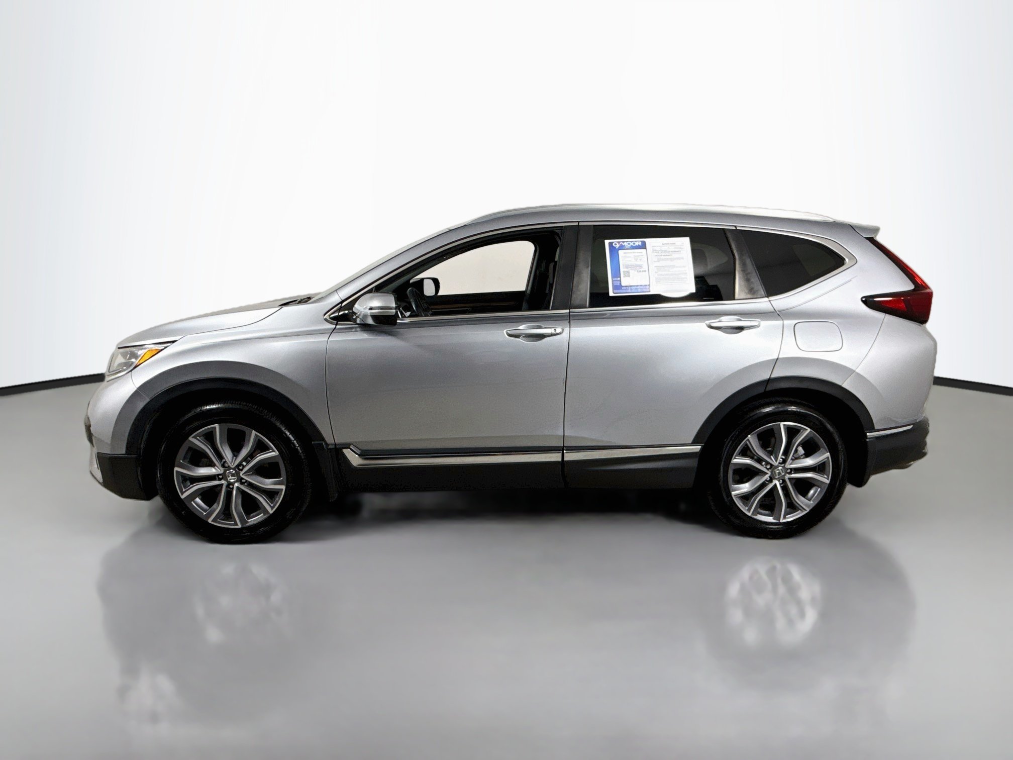 Used 2020 Lunar Silver Metallic Honda Touring image 4