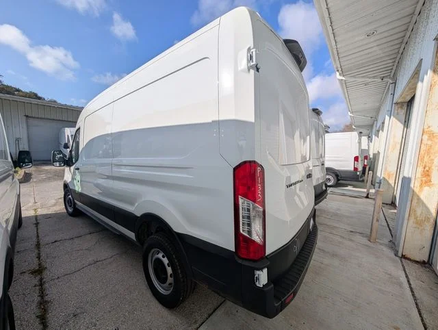 New 2026 White Ford Base image 8
