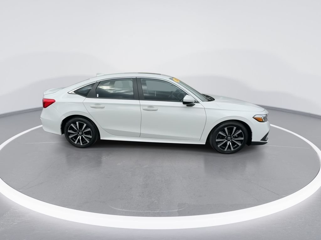 Used 2024 White Honda EX image 9