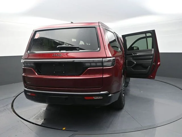 New 2026 Velvet Red Pearl-Coat Exterior Paint Jeep  image 36