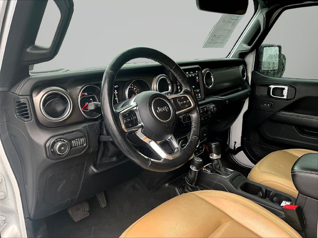 Used 2019 White Jeep Unlimited Rubicon image 19