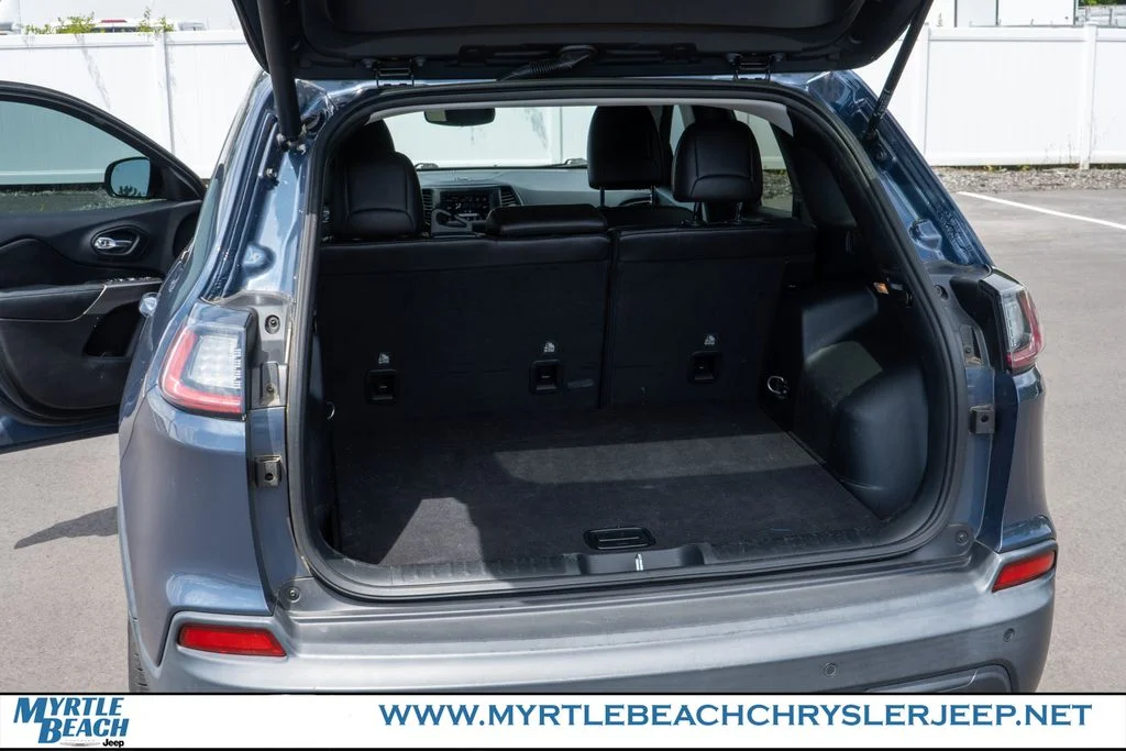 Used 2020 Slate Blue Jeep Latitude Plus image 31