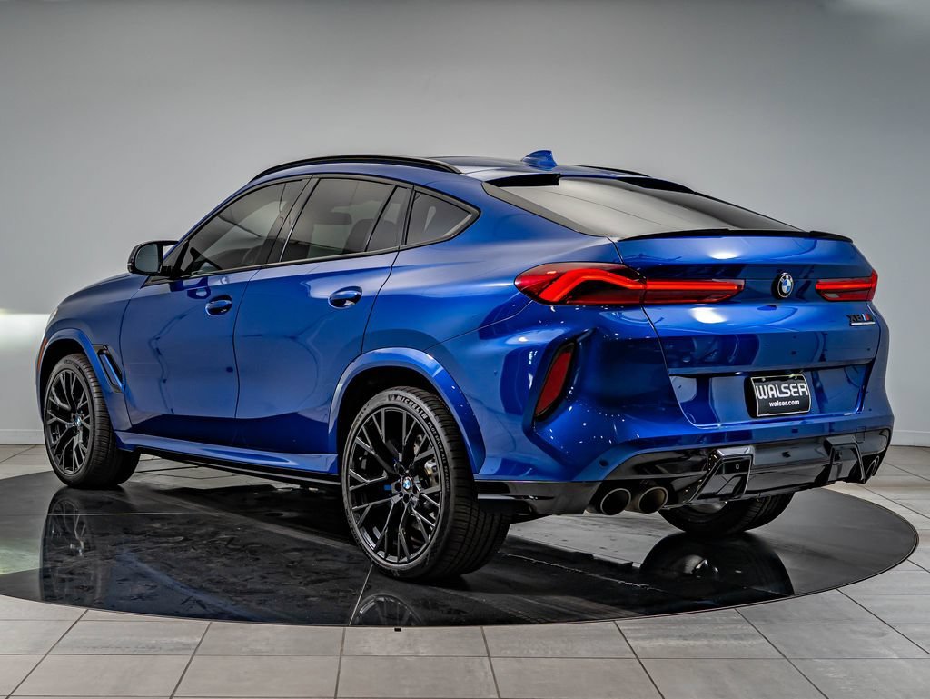 Used 2020 Marina Bay Blue Metallic BMW Competition image 7