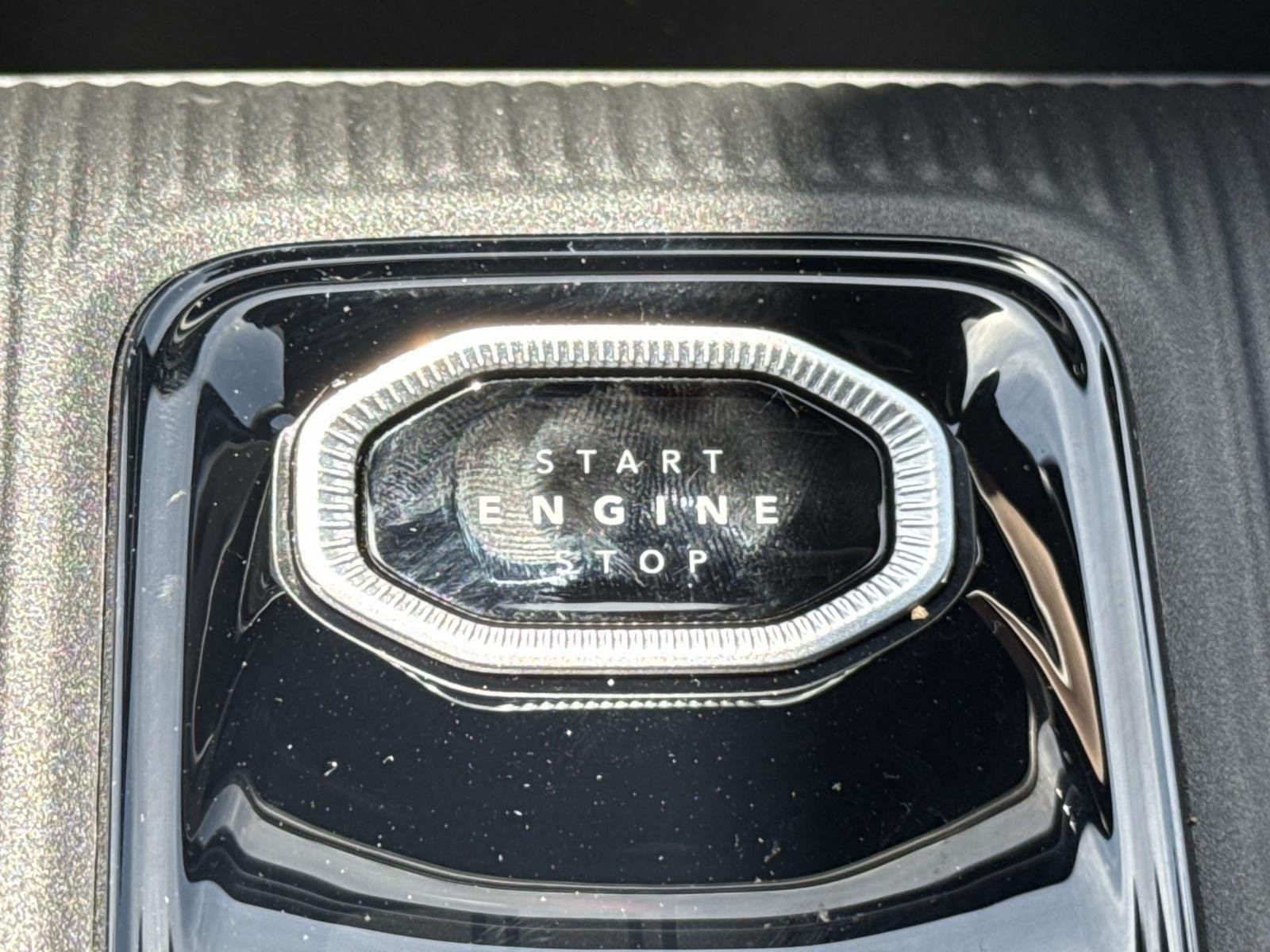 New 2026 Sting-Gray Clear-Coat Exterior Paint Jeep Laredo image 6