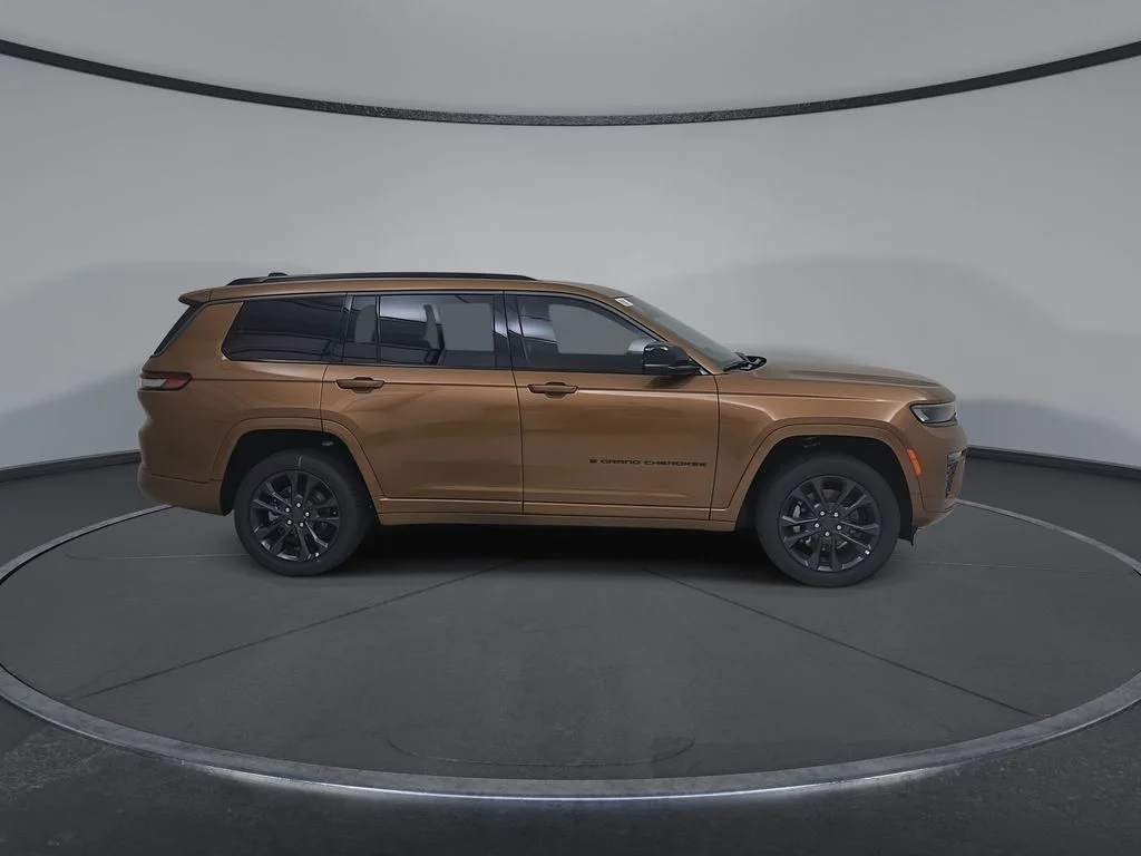New 2026 Copper Shino Metallic Clearcoat Jeep Limited Reserve image 17