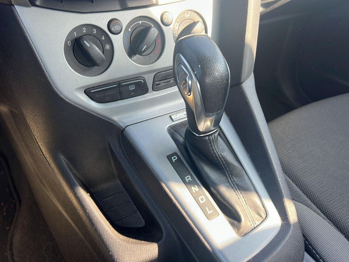 Used 2012 Sterling Gray Metallic Ford SE image 13