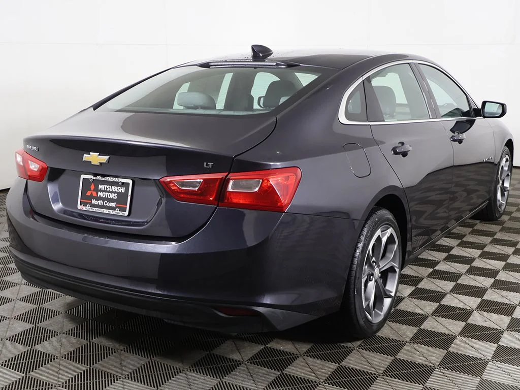 Used 2023 Gray Chevrolet LT image 8
