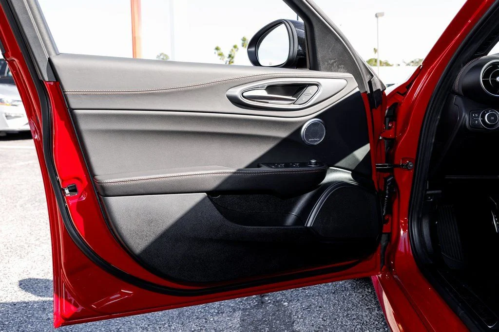 2025 Alfa Romeo Giulia Intensa - Photo 24