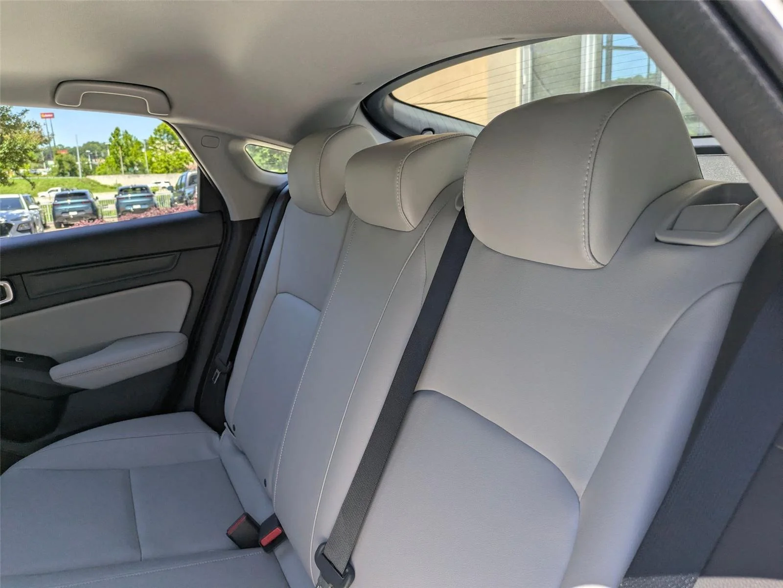 Used 2024 Platinum White Pearl Acura  image 28