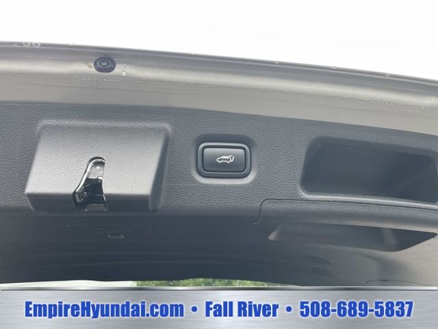Used 2023 Shimmering Silver Hyundai SEL image 8