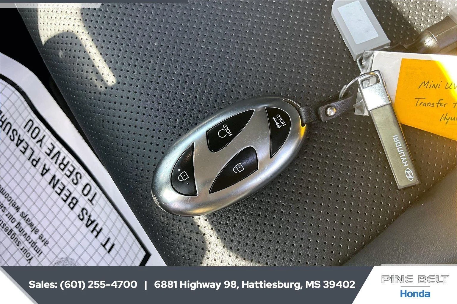 Used 2025 Serenity White Hyundai SEL image 9