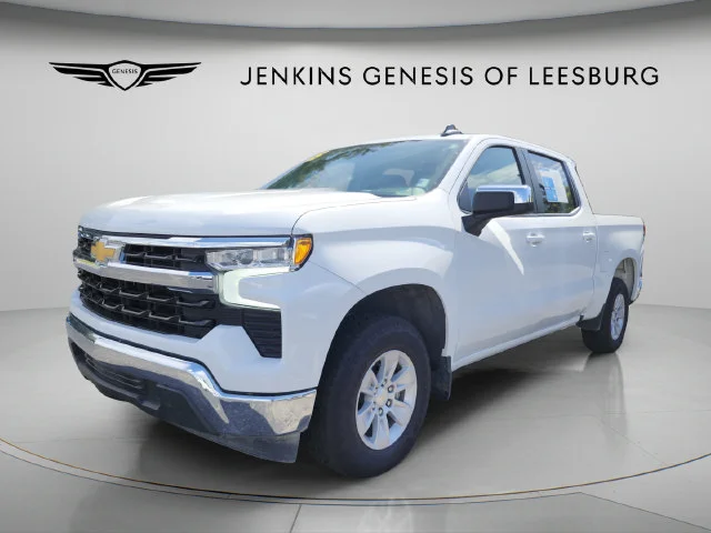 Used 2025 White Chevrolet LT image 11