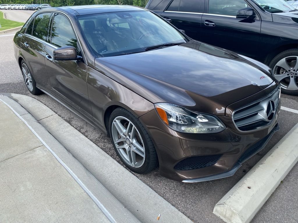 2016 Mercedes-Benz E-Class's photo