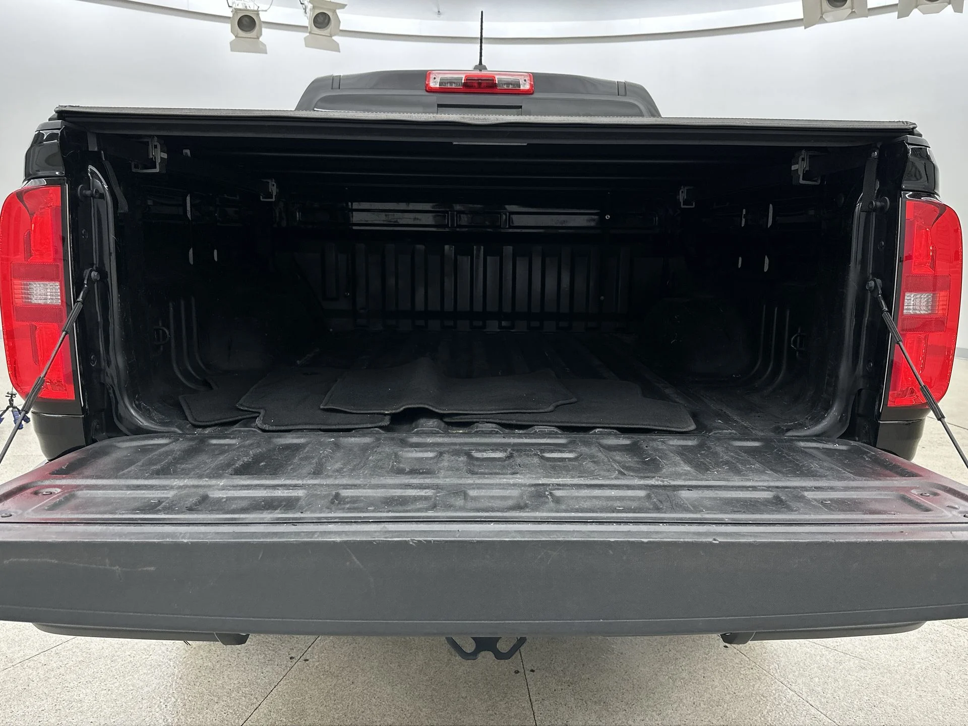 Used 2022 Black Chevrolet LT image 35