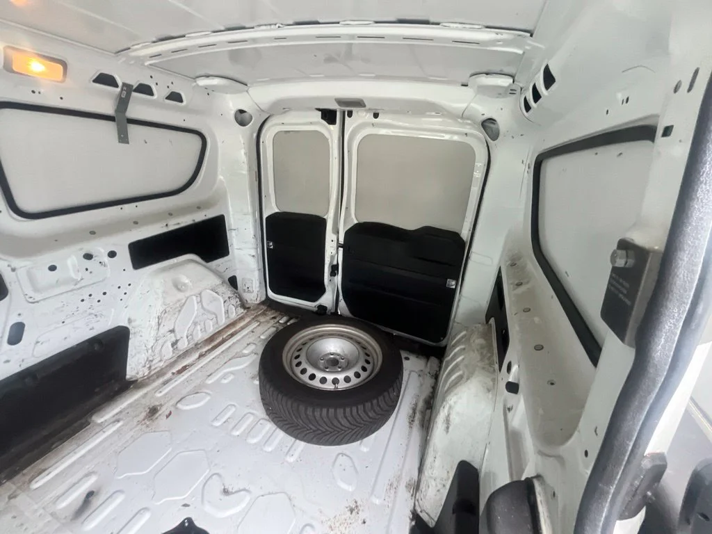 Used 2016 Bright White Ram Tradesman image 29