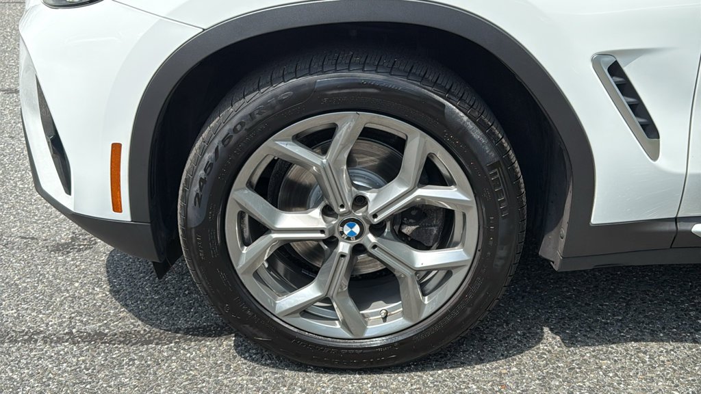 Used 2022 Alpine White BMW xDrive30i image 8