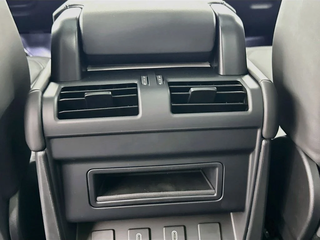 New 2026  Land Rover X-Dynamic SE image 27