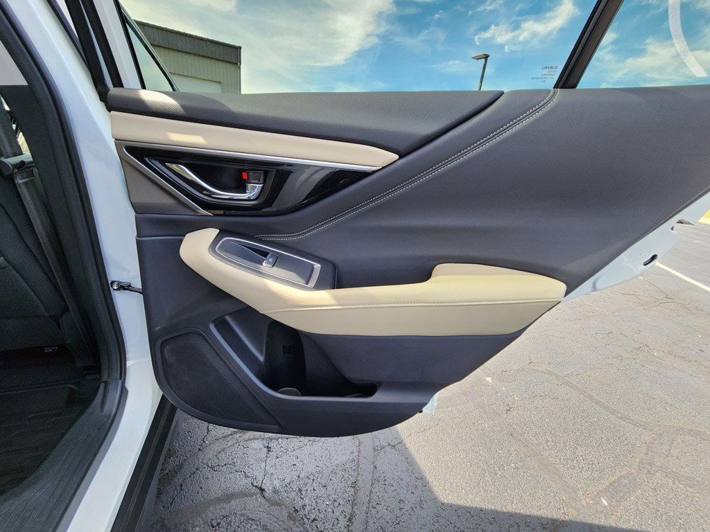 Used 2021 Crystal White Pearl Subaru Limited image 21