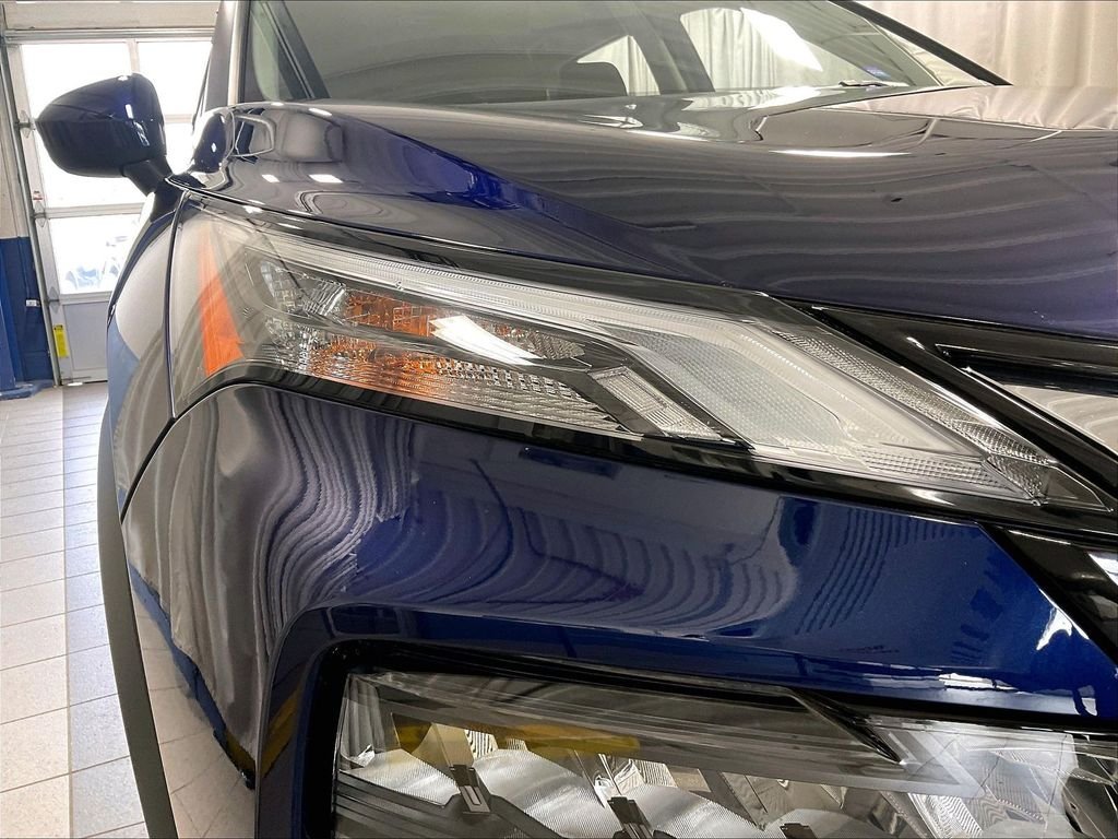 Used 2025 Blue Nissan SV image 33