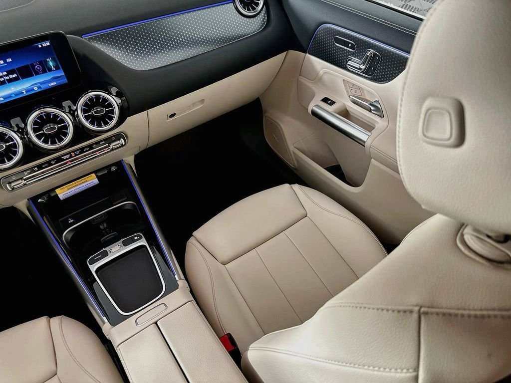 New 2026 Mountain Grey Metallic Mercedes-Benz GLA 250 image 22