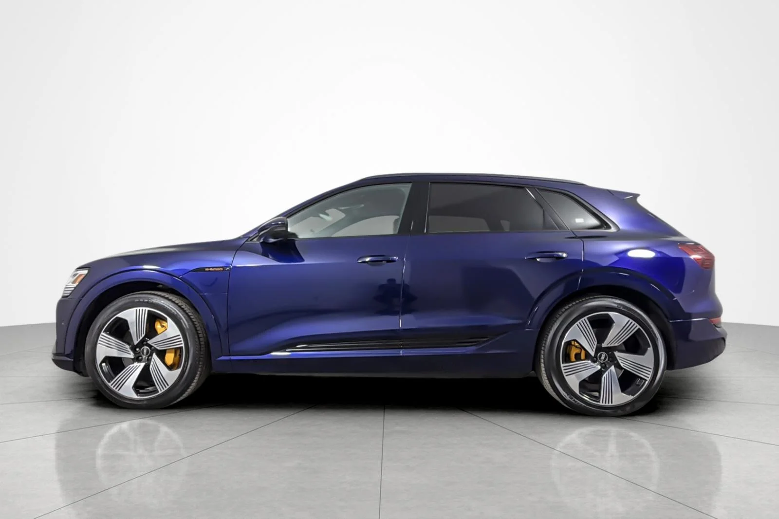 Used 2022 Navarra Blue Metallic Audi Premium Plus quattro image 2