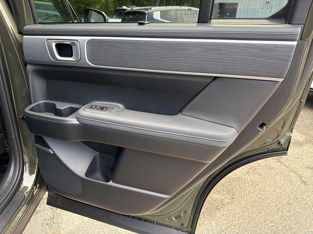 New 2026 Green Hyundai Limited FWD image 16