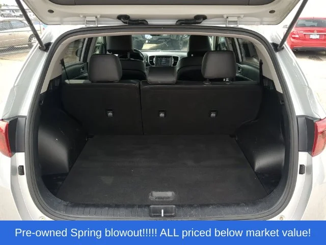 Used 2017 Silver Kia EX image 37
