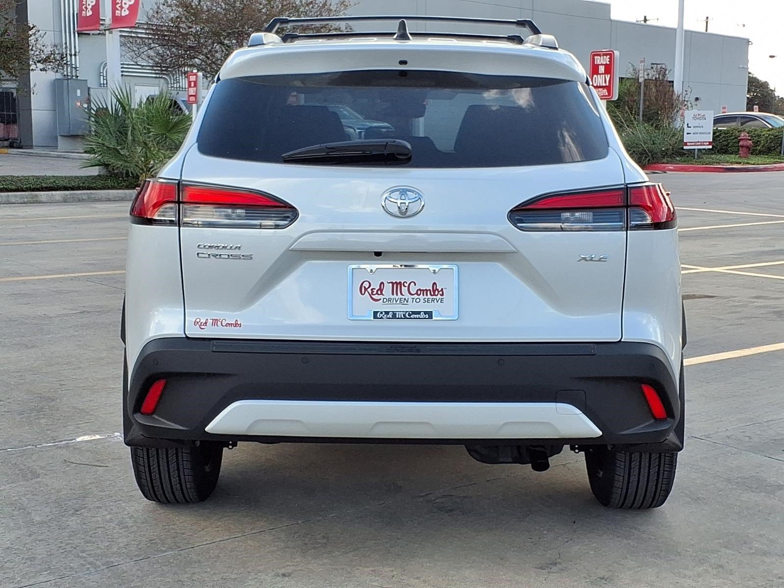 New 2026 Wind Chill Pearl Toyota XLE image 6