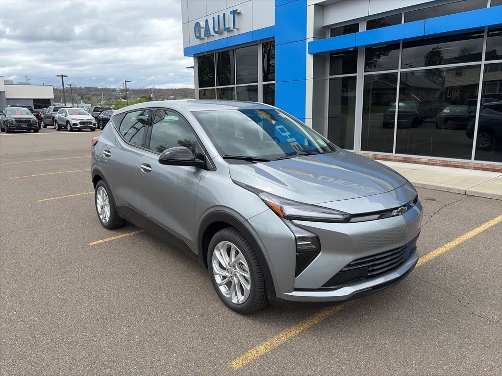 2027 Chevrolet Bolt EV LT Auto's photo