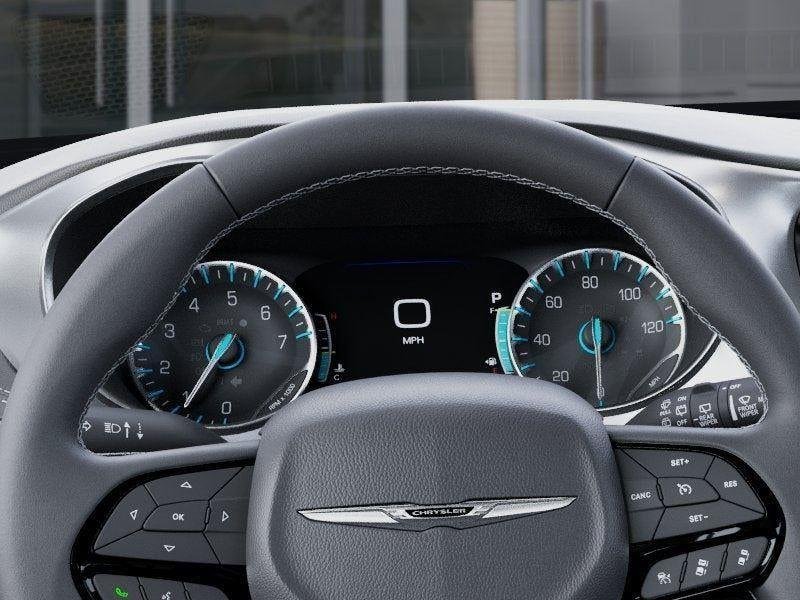 New 2026 Diamond Black Crystal Pearl-Coat Exterior Paint Chrysler PACIFICA SELECT image 69