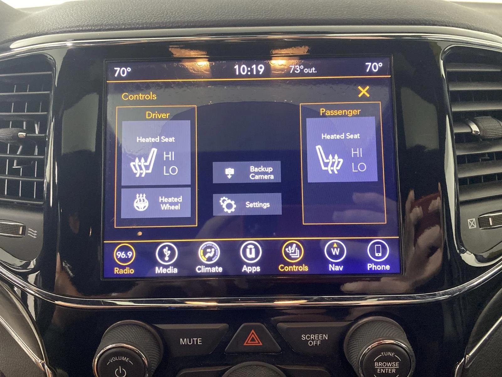 Used 2019 Velvet Red Pearlcoat Jeep Limited image 21
