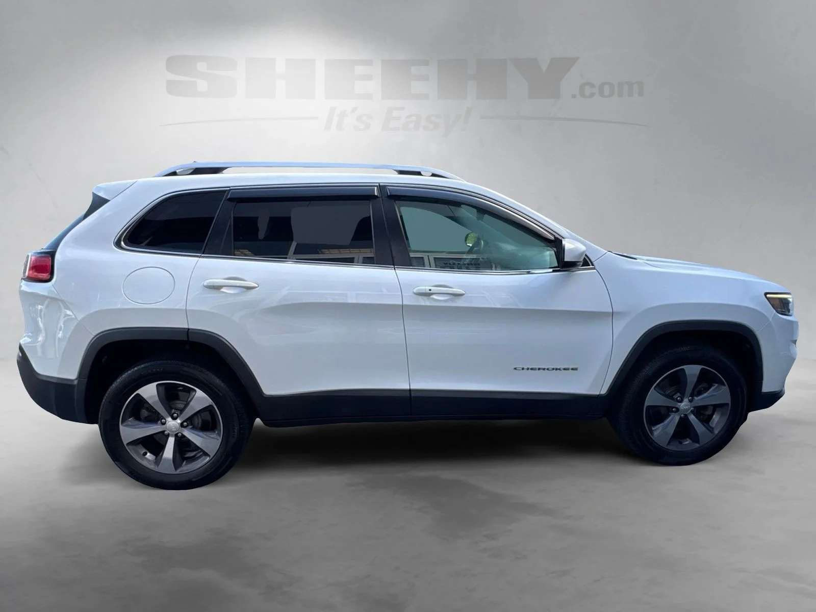 Used 2019 Bright White Clearcoat Jeep Limited image 10