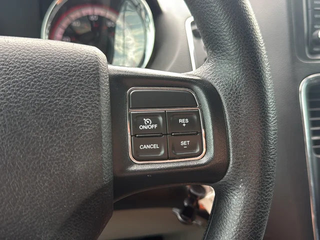 Used 2019 Gray Dodge SE image 17