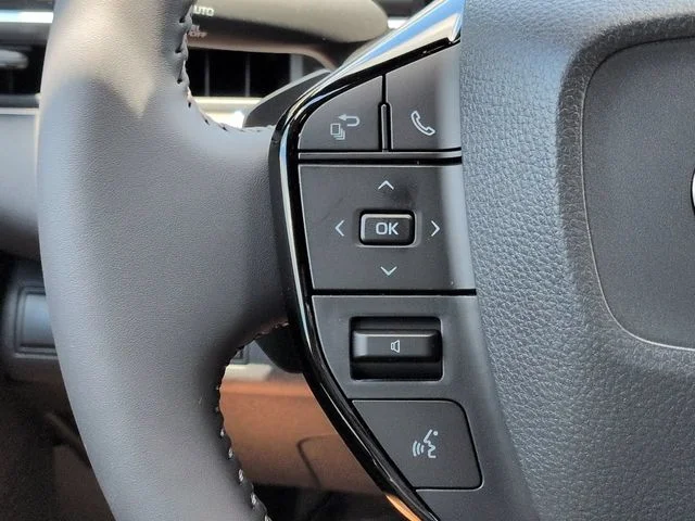New 2026 Wind Chill Pearl Toyota SE image 24