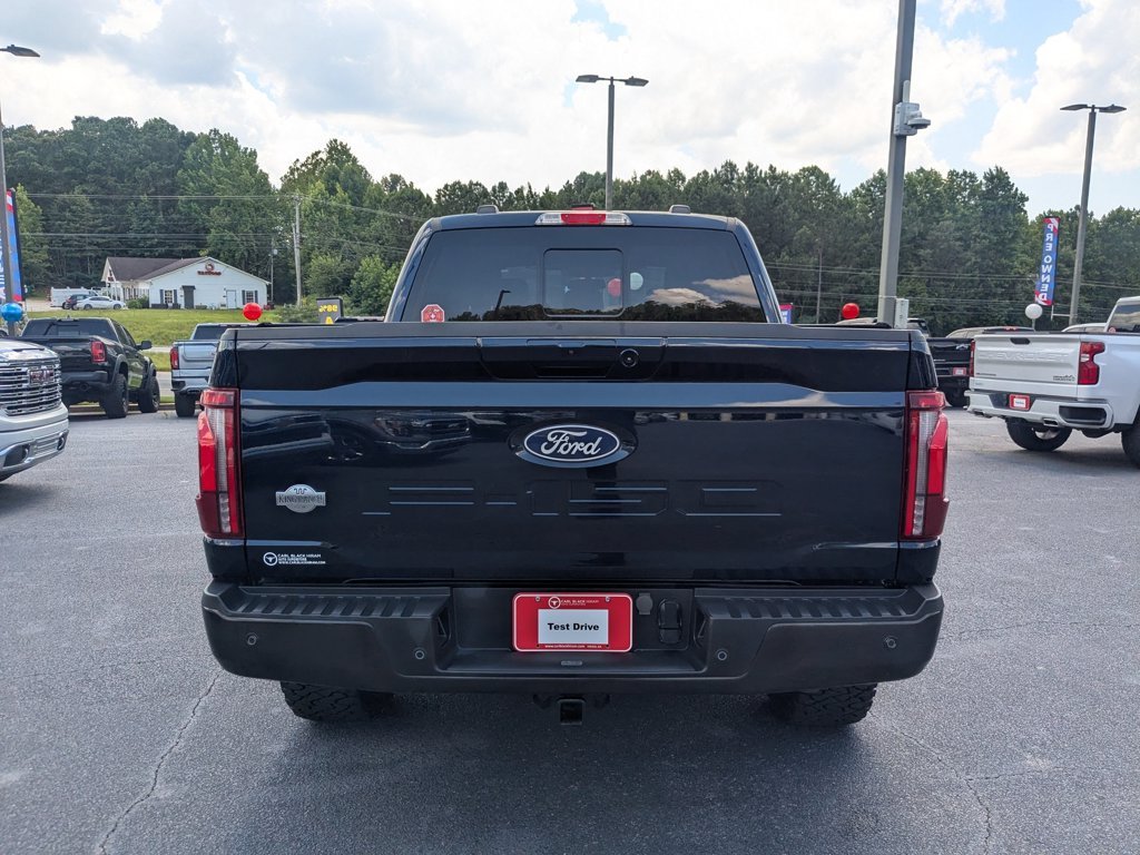 Used 2024  Ford King Ranch image 6