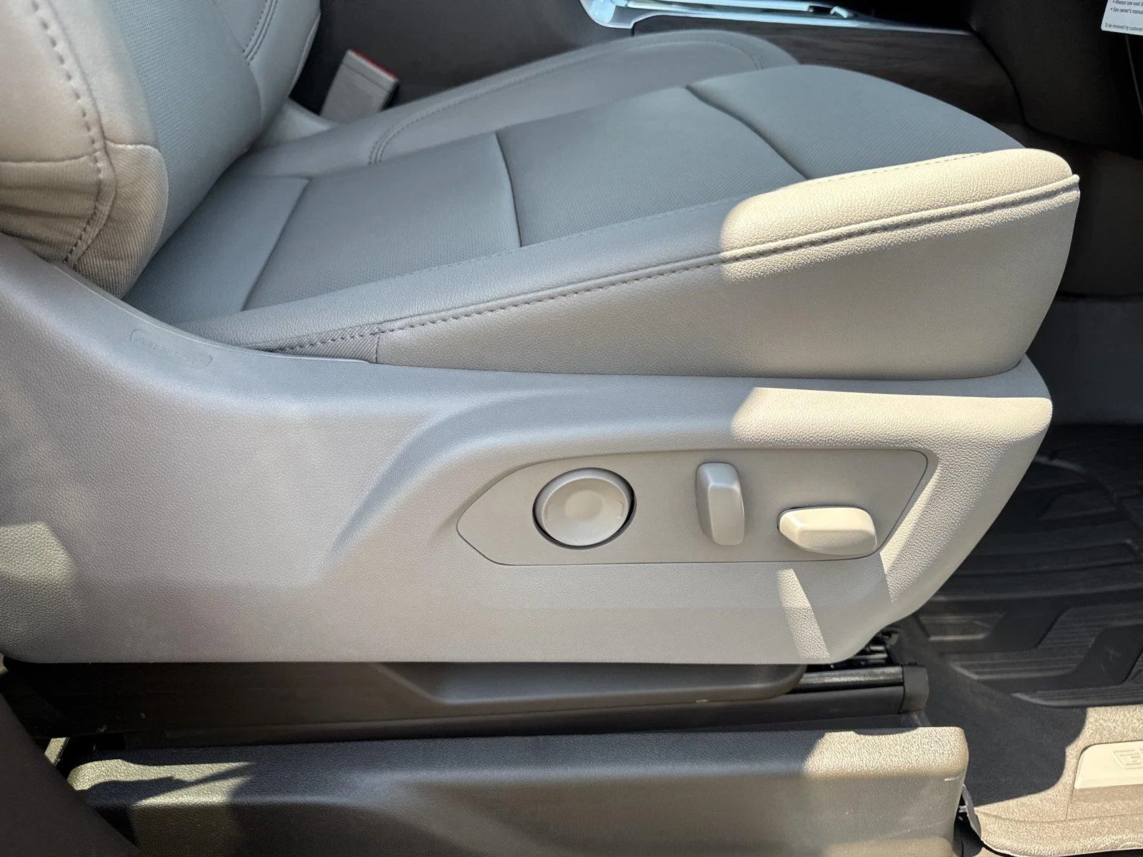 New 2026 Onyx Black GMC SLT image 37