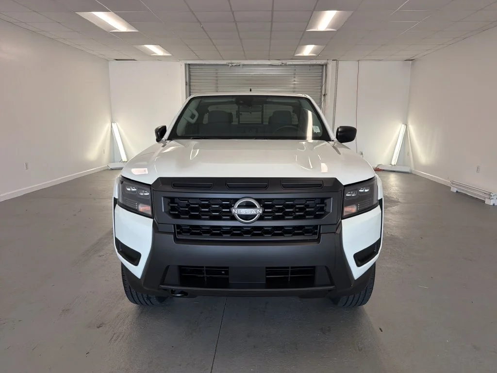 New 2027 Glacier White Nissan King Cab® S image 2