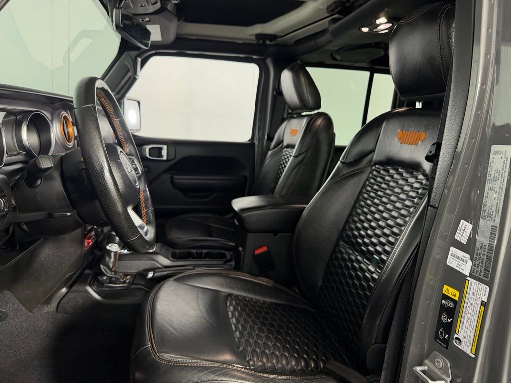 Used 2022 Gray Jeep Mojave image 22