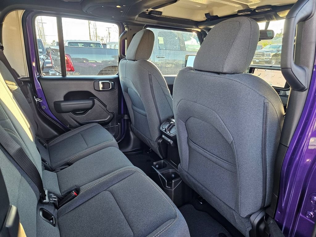 New 2026 Reign Jeep Sport image 34